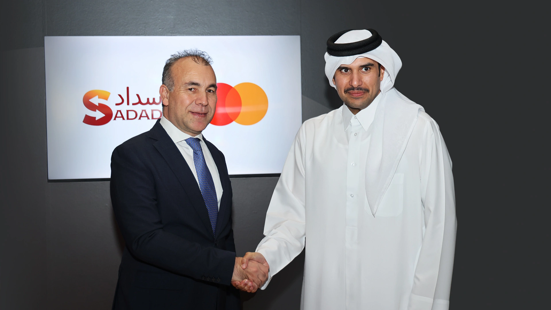عضوية رئيسة في Visa وMastercard